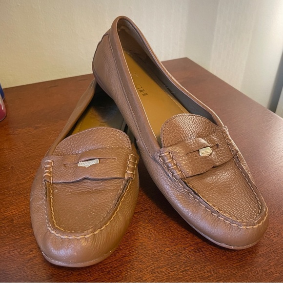 EUC Coach Penny Loafer Women's 8.5 - Picture 1 of 9